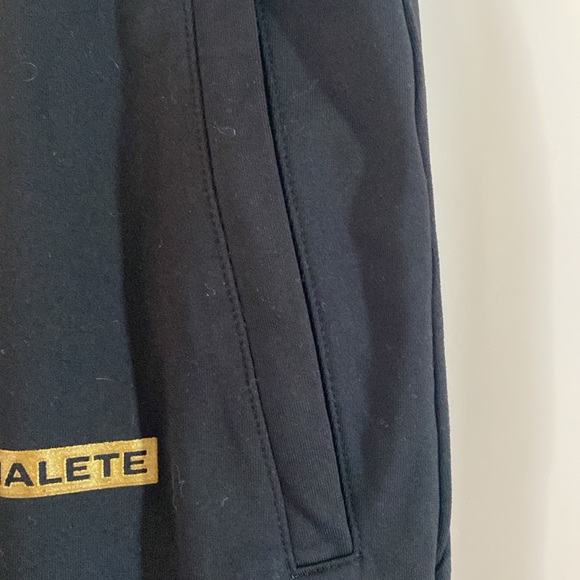 Aplhalete Jogging Pants - Picture 3 of 9